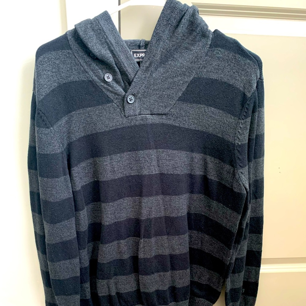 Express sweater with hood